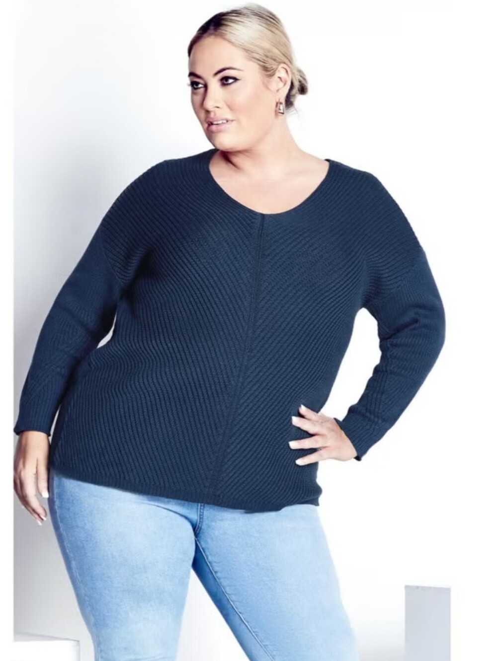 THE AVENUE Ribbed Scoop Neck Sweater - MIDNIGHT BLUE